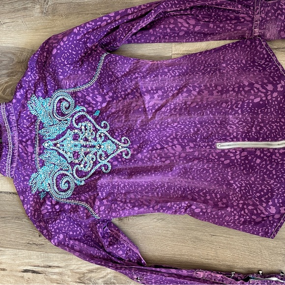 Roar top - Picture 3 of 3